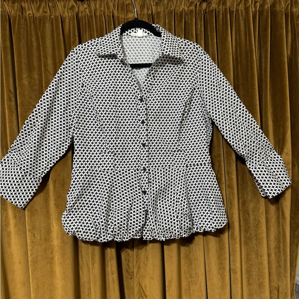 Black and white buttons blouse